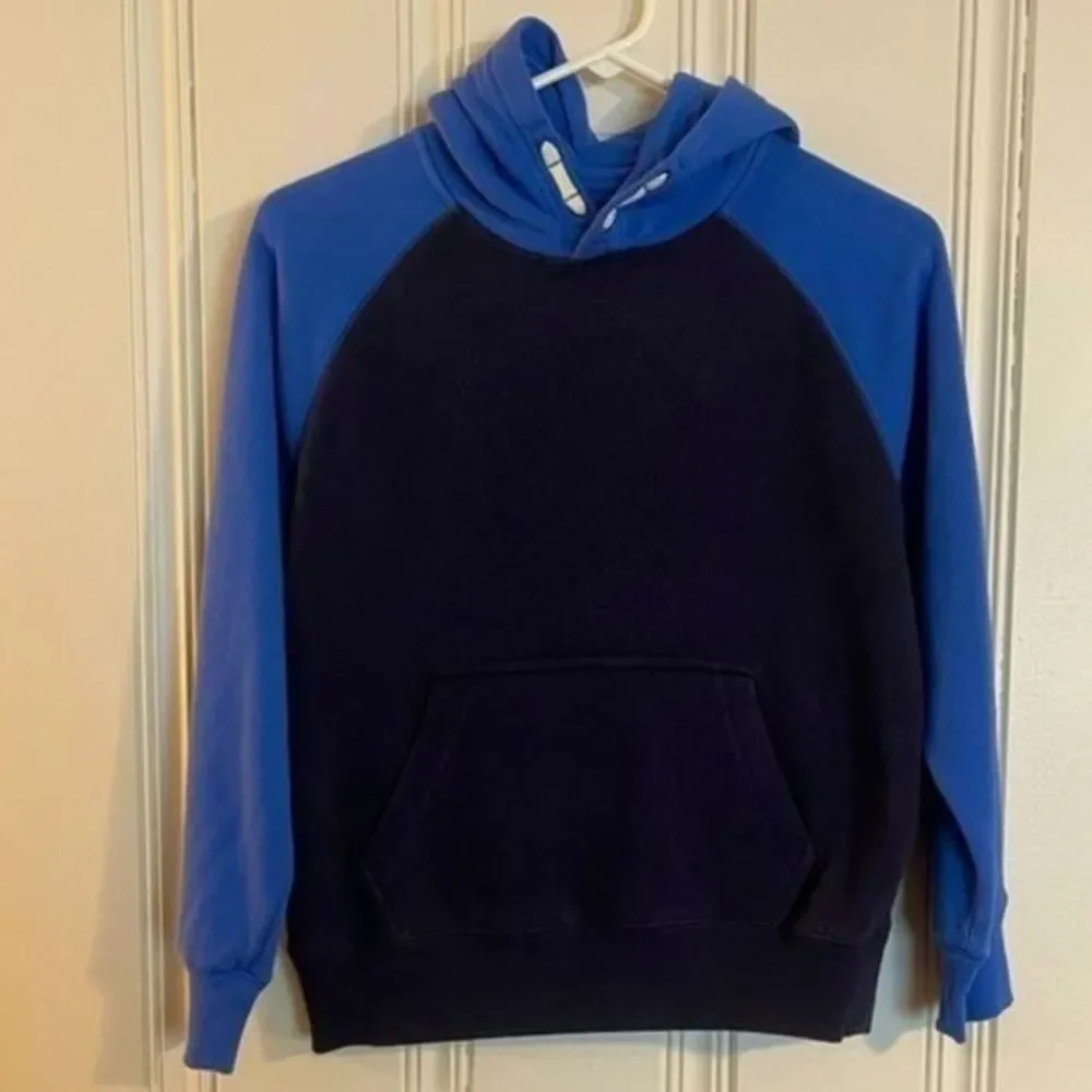 Converse All-stars‎ Blue/Navy Embossed Hoodie. Size M10/12